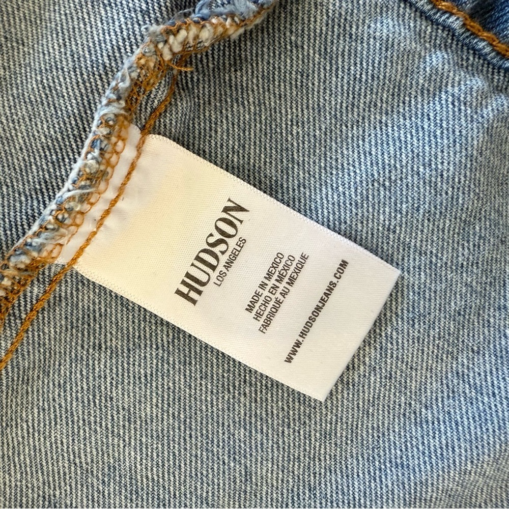 NWT Hudson Women’s Blue Trucker Denim Jacket Size Small/Medium - Picture 11 of 14